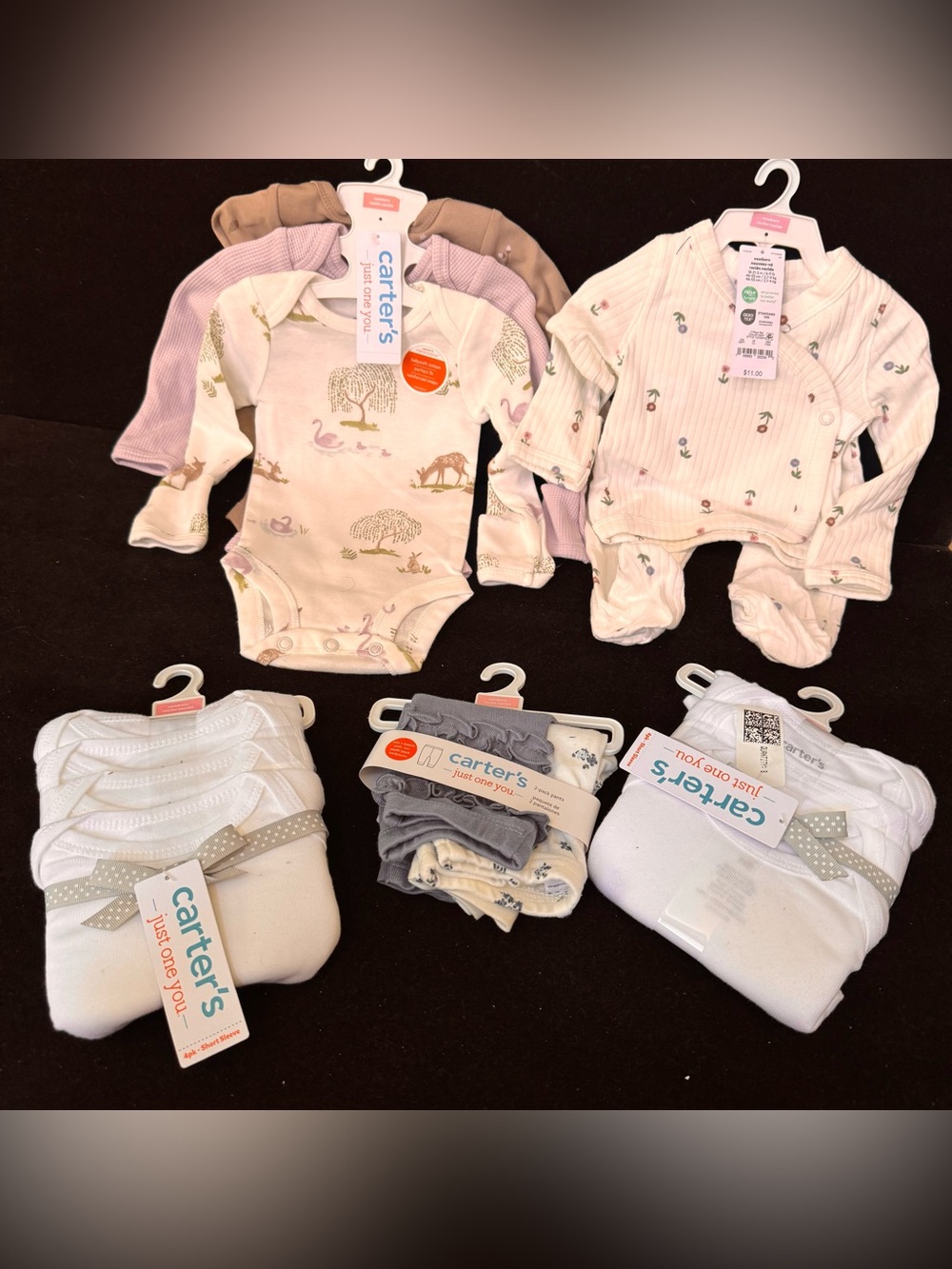 Carter's newborn clothes bundle